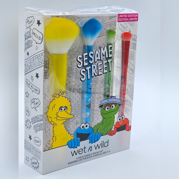 Wet n Wild x Sesame Street 4-Piece Makeup Brush Set - Picture 3 of 4